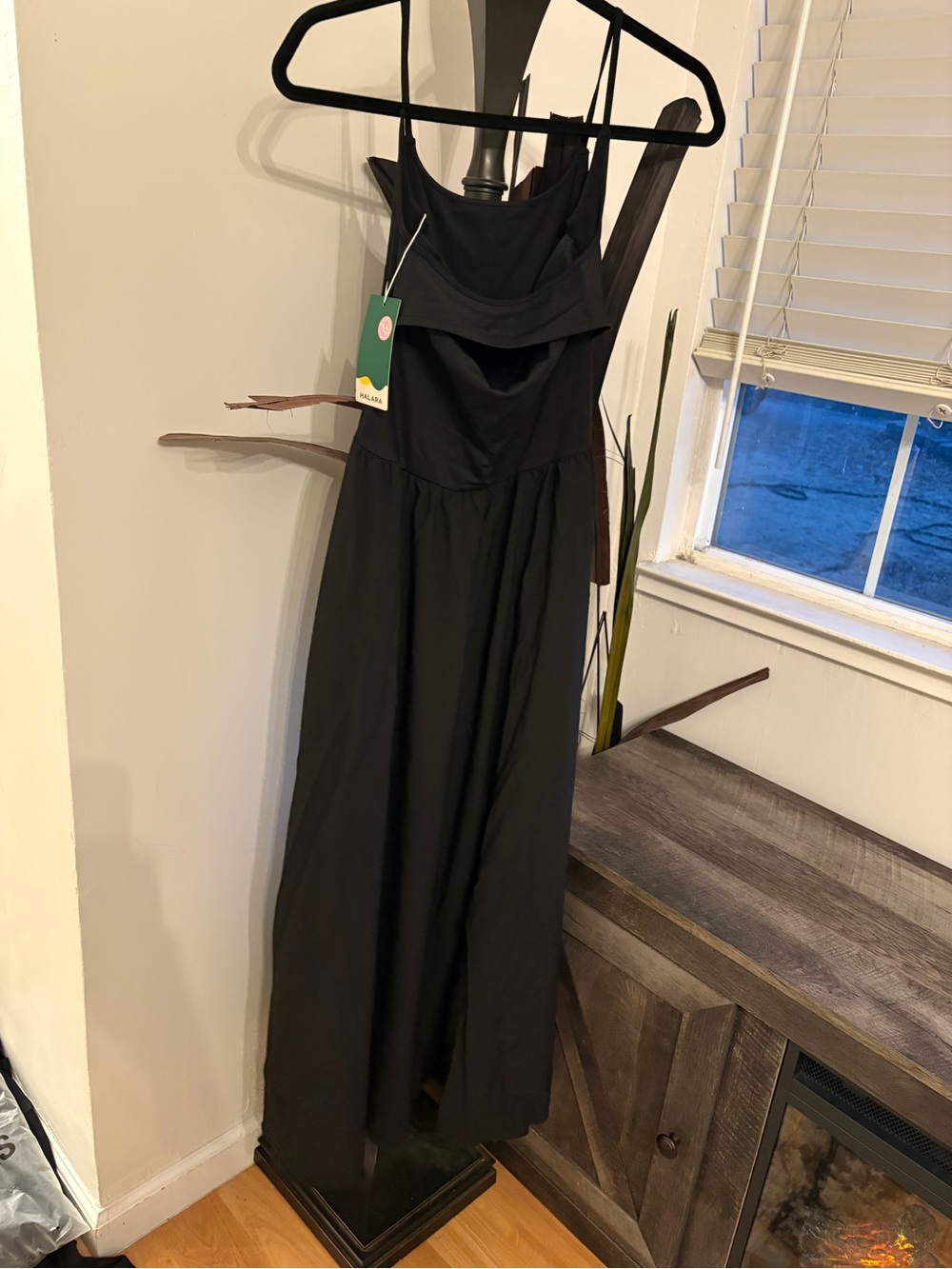 HALARA Black Maxi with Adjustable Straps XS